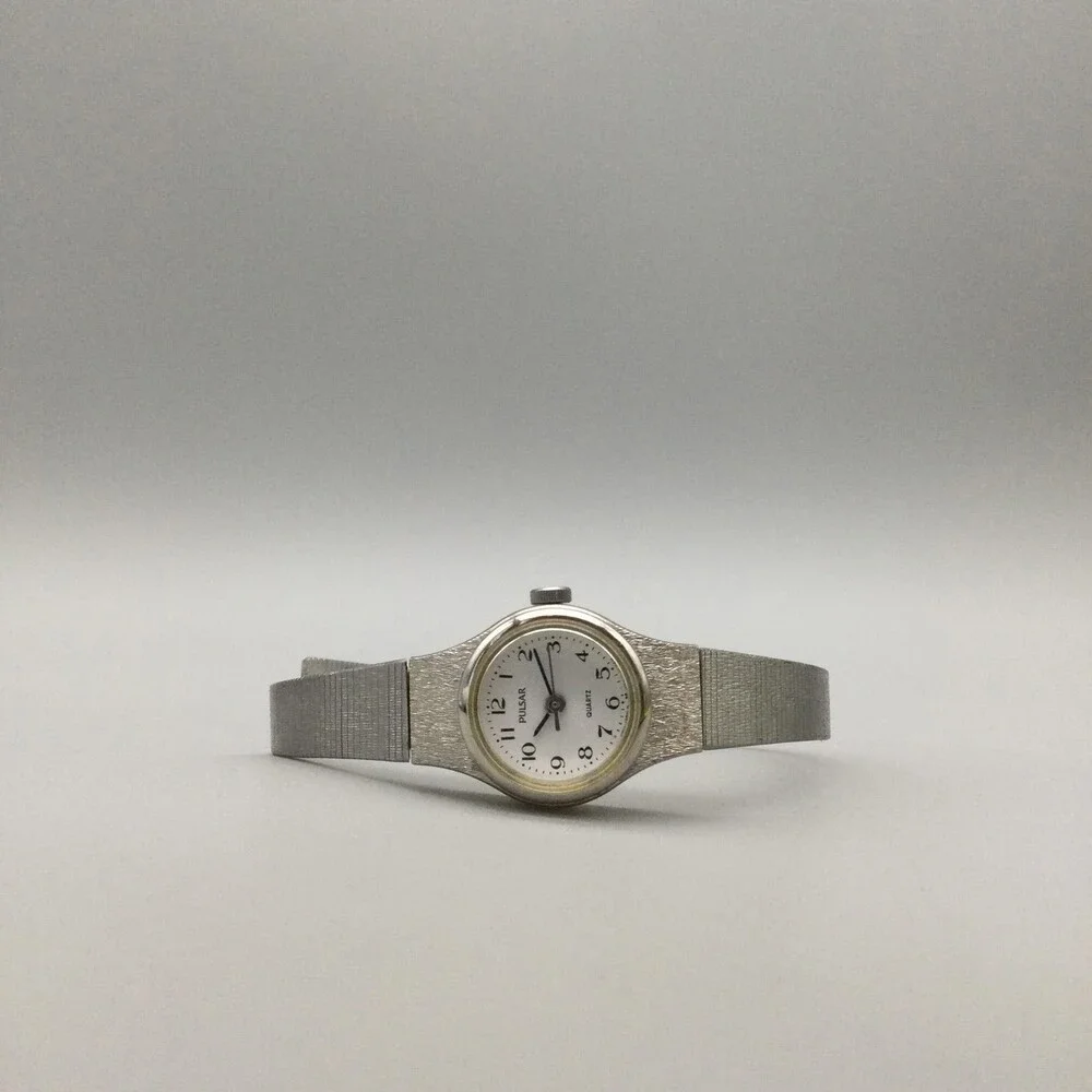 Pulsar Womens Watch 17mm White Dial Silver Tone Bracelet V811-0340 New Battery